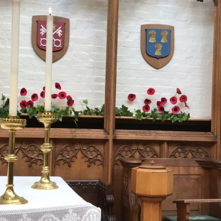 Image: 2018_11_11 altar candles