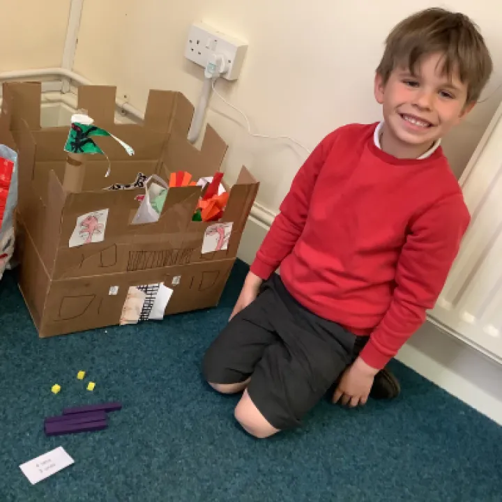 72BB79EE-0C0F-493B-9BE8-1E8F4A80D63D