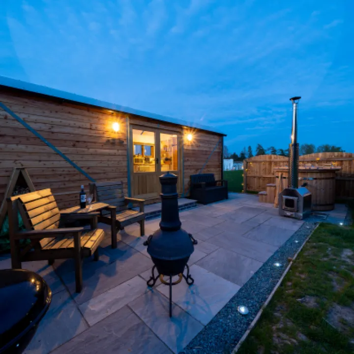 Overwater Luxury Glamping Wellington Exterior 4