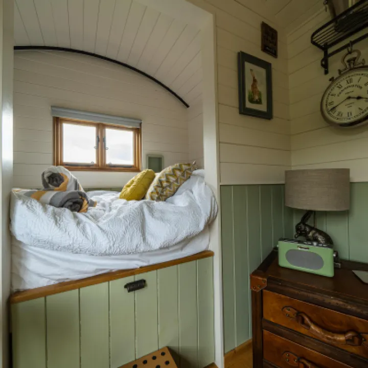 Overwater Luxury Glamping Wellington Interior 3