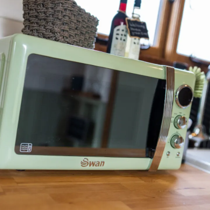 Overwater Luxury Glamping Wellington Interior 34