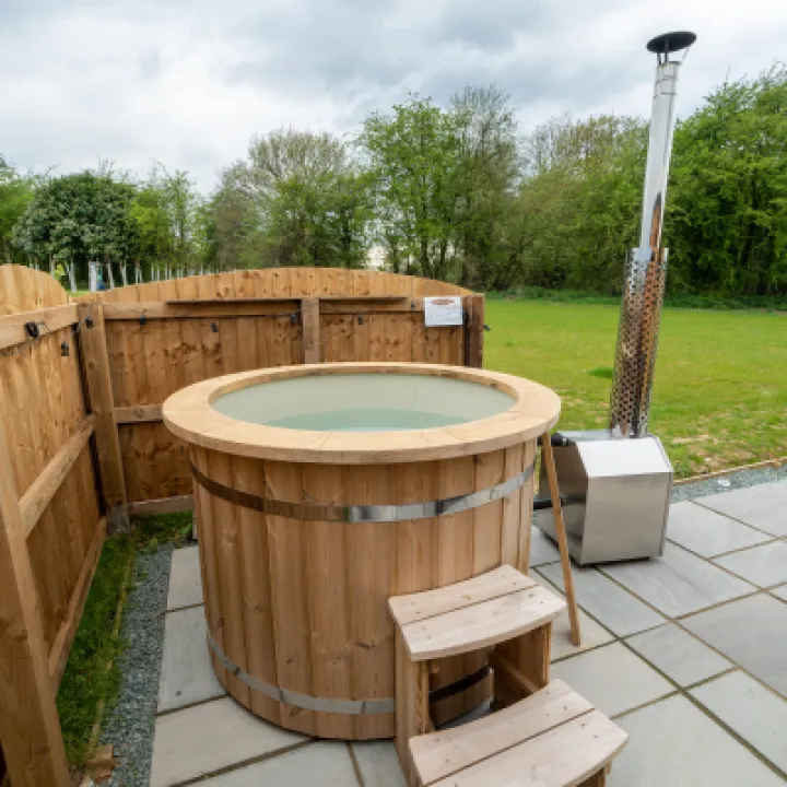 Overwater Luxury Glamping Wellington Hot Tub 1