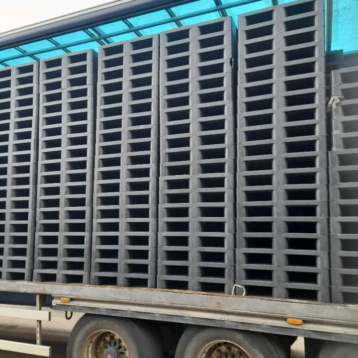 euro size plastic pallets