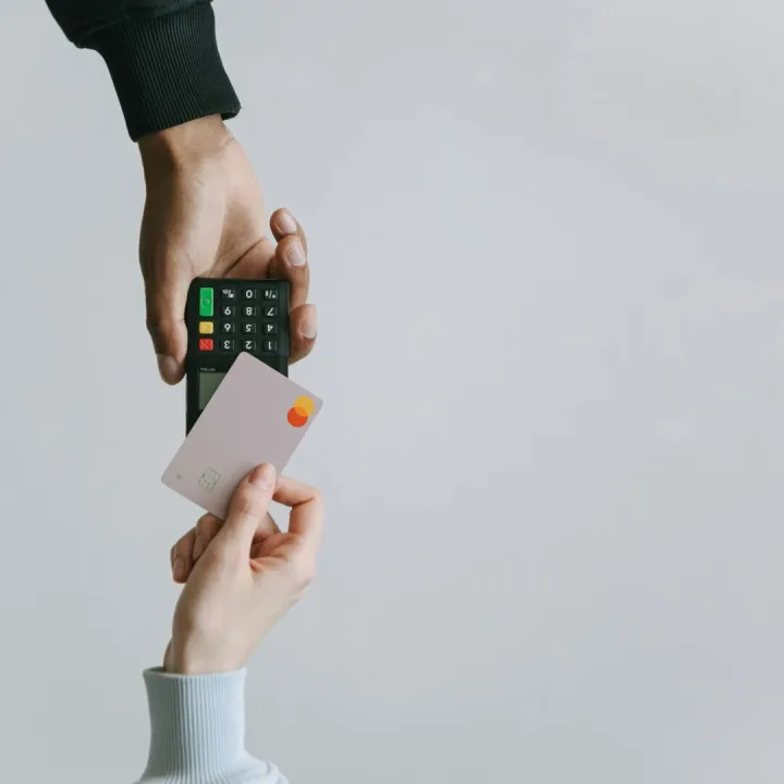 Modern contactless payment using a card and termin