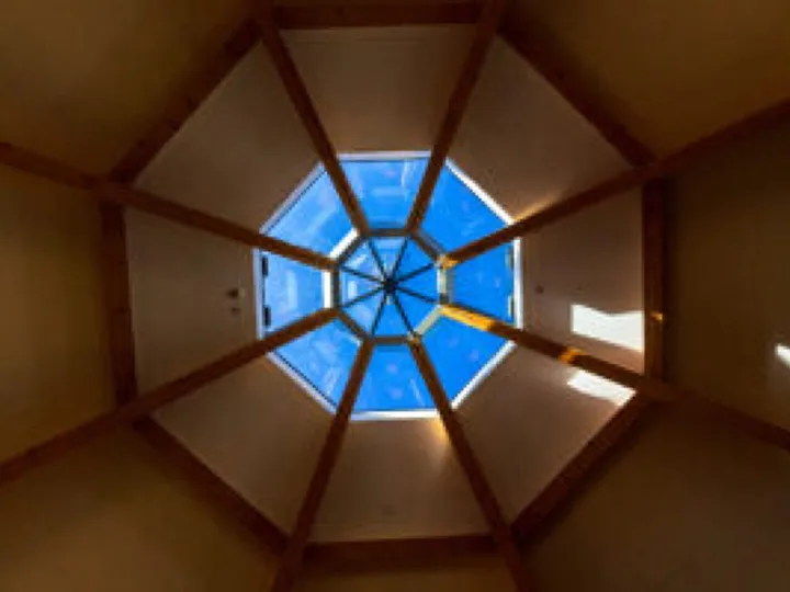 Broadway Inside3