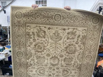Items for sale
– Royal Keshan wool rug 80