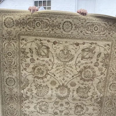 Items for sale
– Royal Keshan wool rug 80