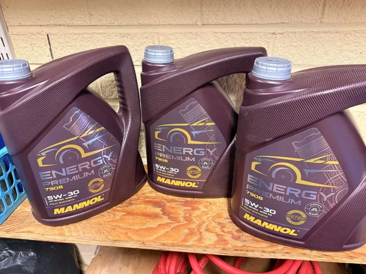 Items for sale
– 15 litres unopened Mannol energy premium oil 5W-30 £30