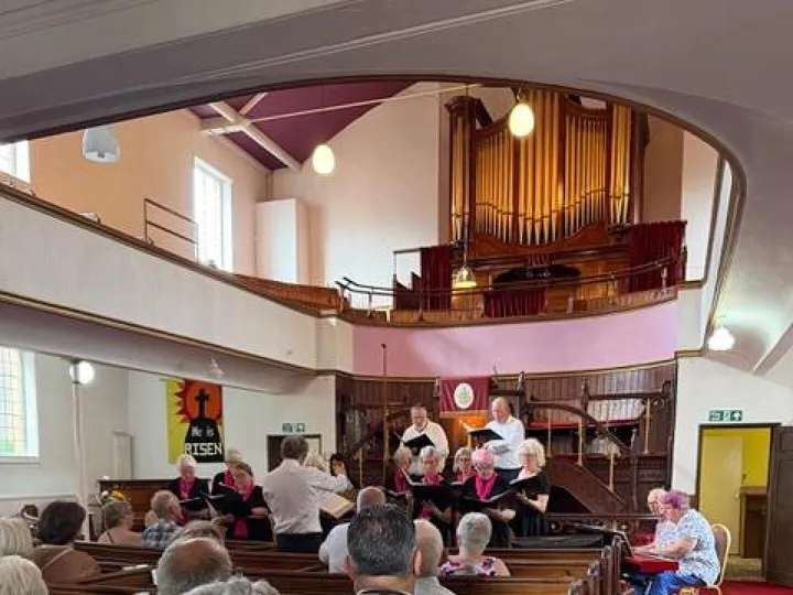 Thorne Bi &ndash; Choir 2