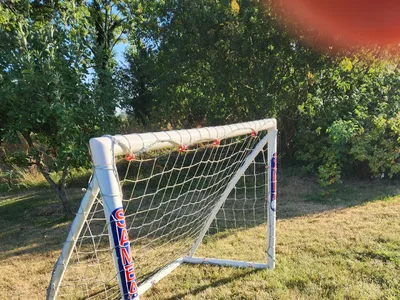 Items for sale
– Samba football goal 6'x4' 40