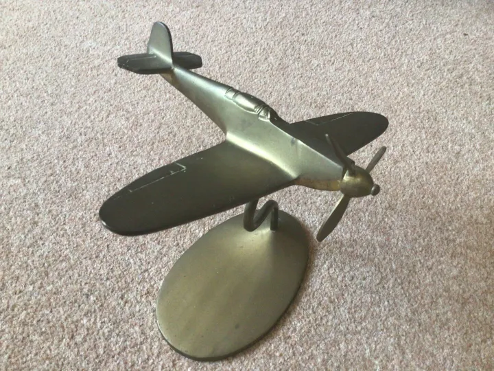 Items for sale
– Vintage Spitfire Model £15