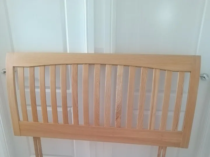 Items for sale
– Solid oak headboard £10