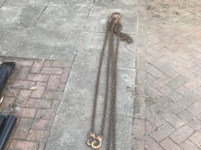 Items for sale
– Lifting chains Offers