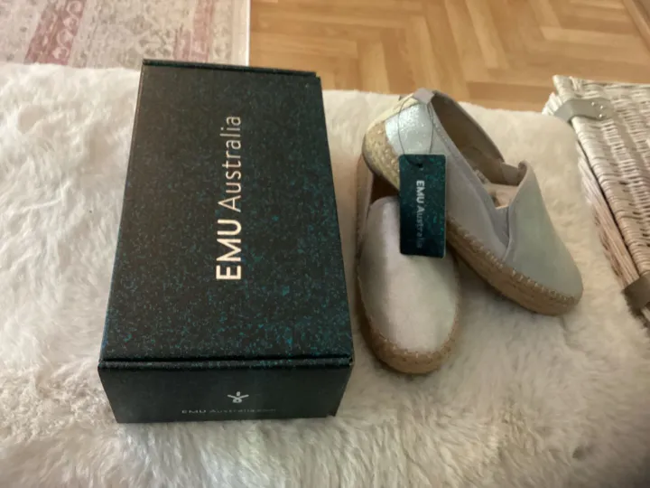Items for sale &ndash; Emu gun metallic kids shoes 15