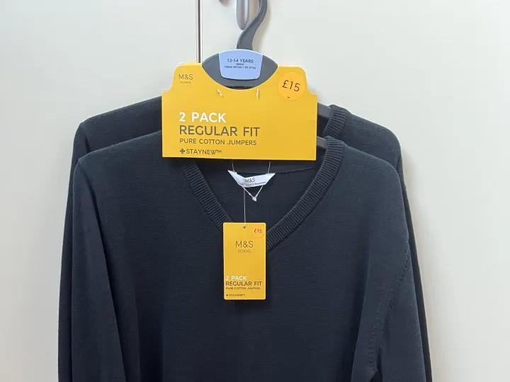 Items for sale
– 2x black school jumpers BNWT 10