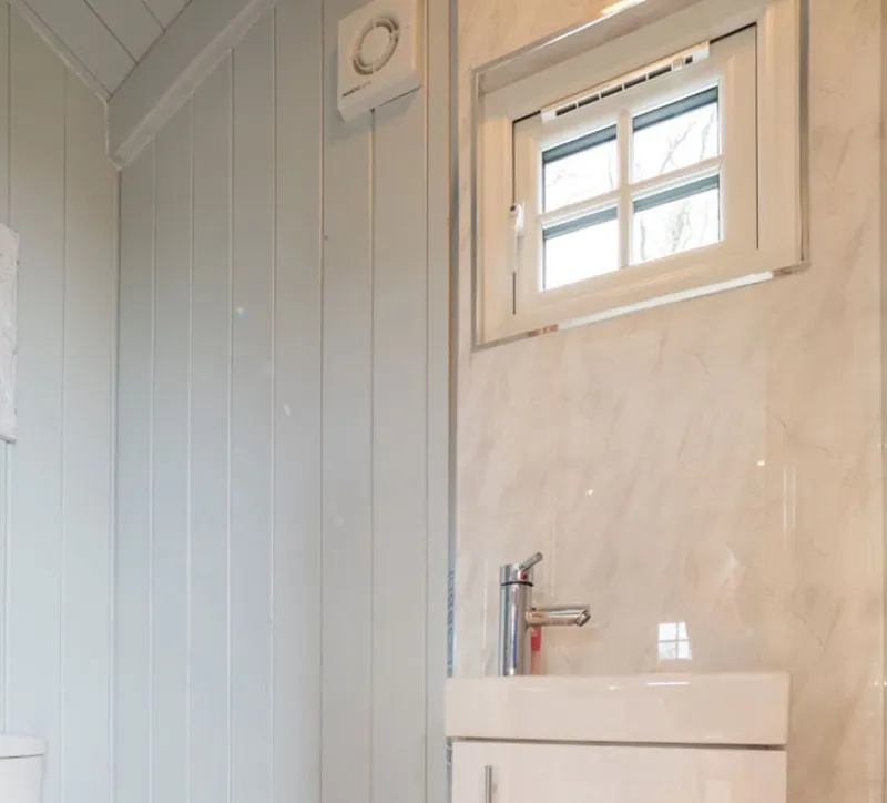 The en suite shower room inside the Shepherd’s Crook
