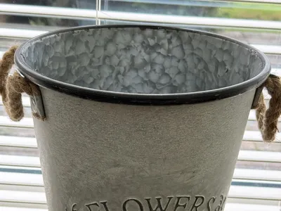 Items for sale &ndash; Metal planters &pound;6