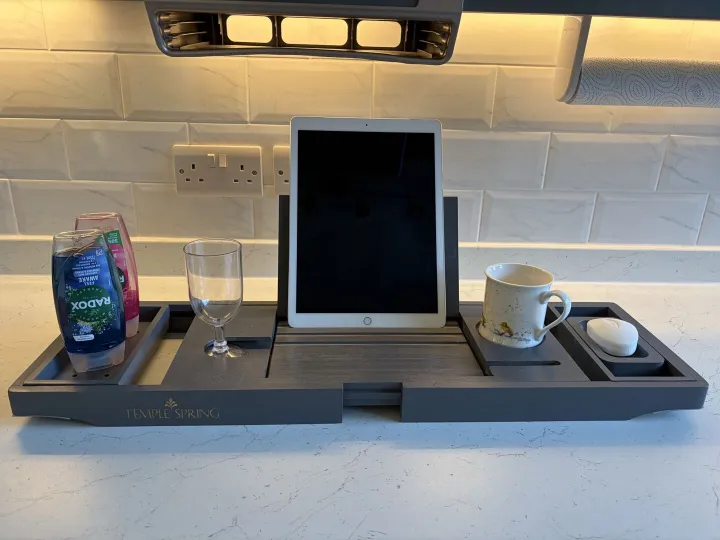 Items for sale
– Wooden Bath Tray £18