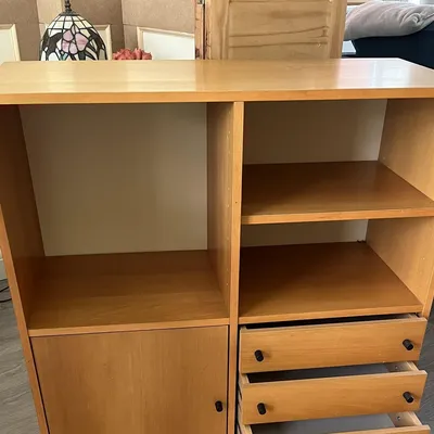 Items for sale
– Ikea cabinet £20