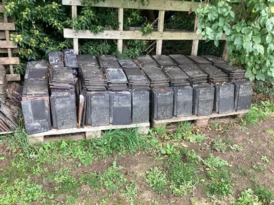 Items for sale
– Roof tiles 1