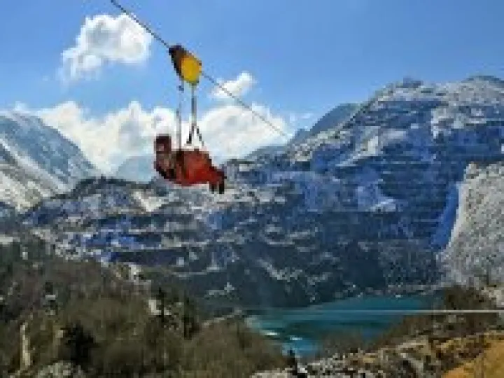 zip wire challenge image