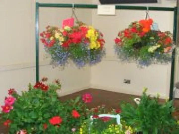 Gardening Show 15f