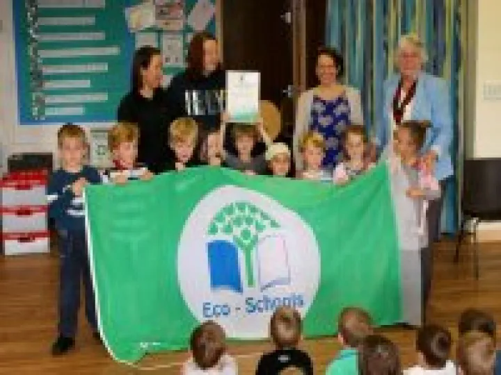 Green Flag 4