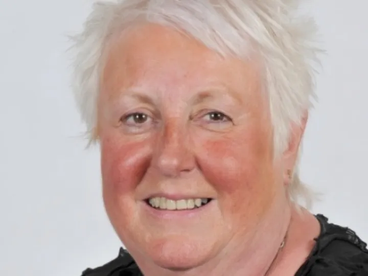 Lin Hazell