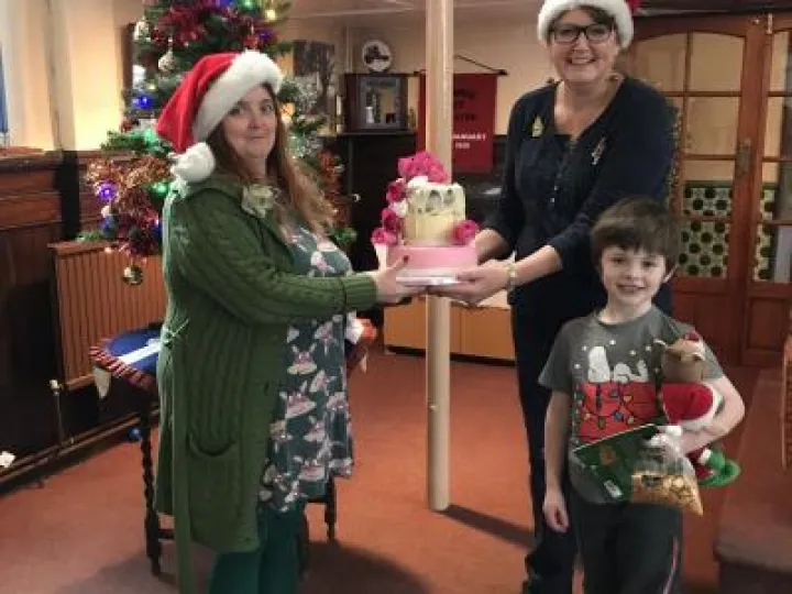 Cake presentation