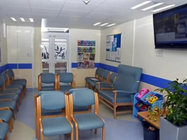 waiting-room1-m190065-M283949