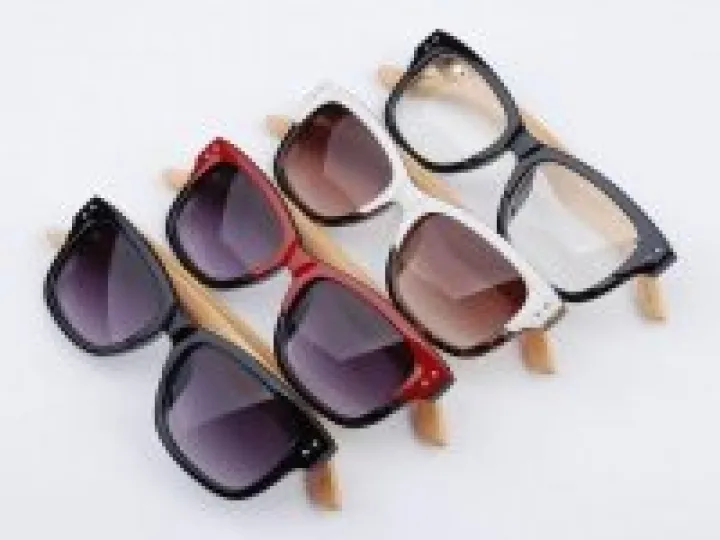Colin Leslie bamboo sunglasses