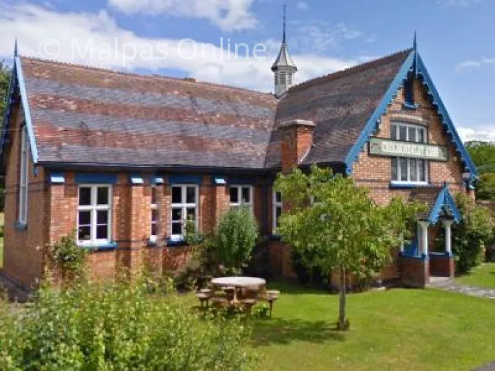 Cholmondeley Arms