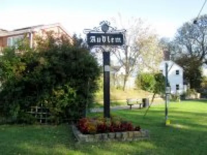 Audlem sign &ndash; Cheshire Little Gem award winner 2011