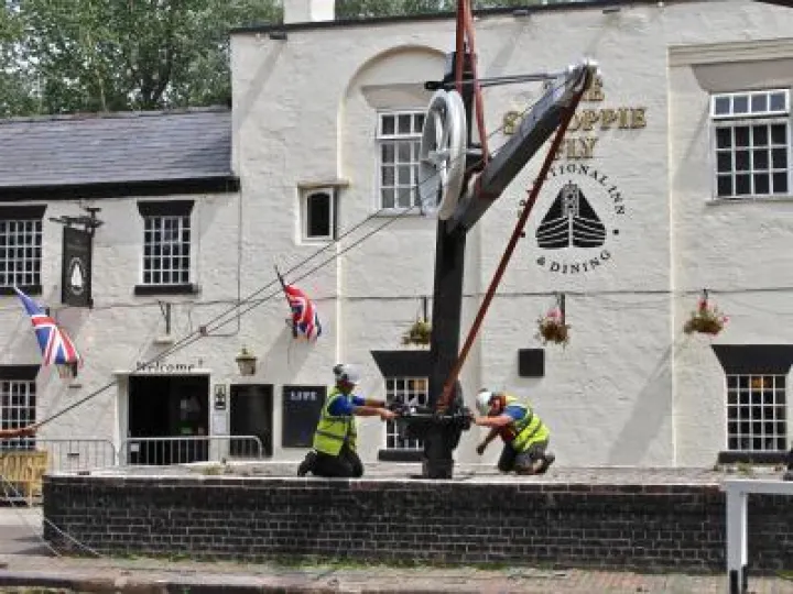 Shroppie Crane