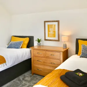 Twin room 2