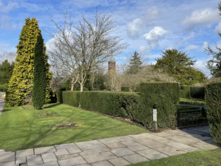 Formal gardens, Walton