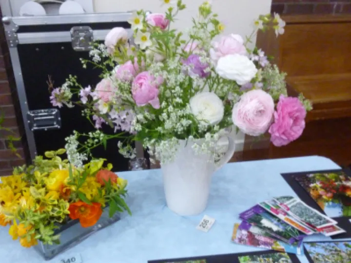 Flower club may 3