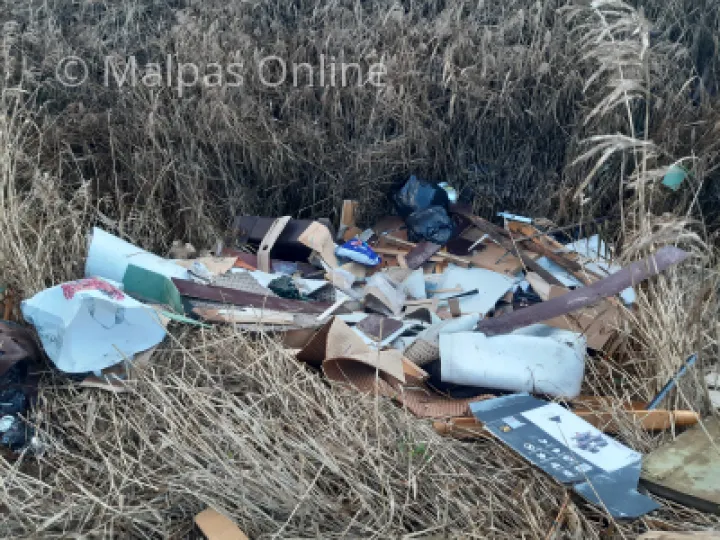 Fly tipping frodsham