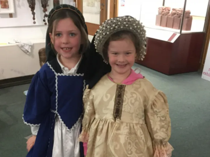 Costumes 3