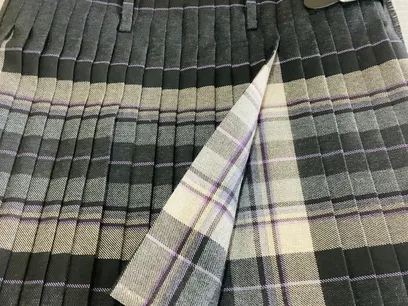 inside pleat detail