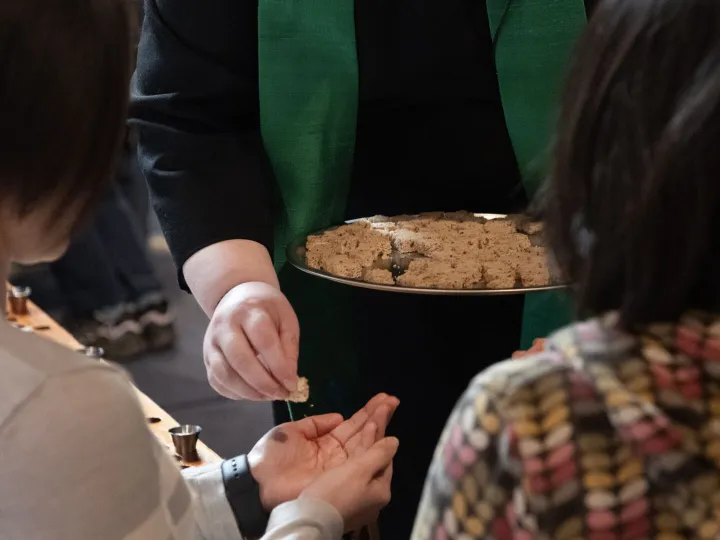 Communion 2