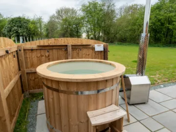 Overwater Luxury Glamping Wellington Hot Tub 1