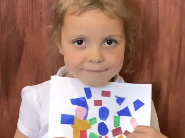 "The bee and the pattern"