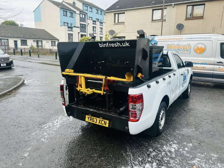 616020427_1296325635850041_555285661808411496_n