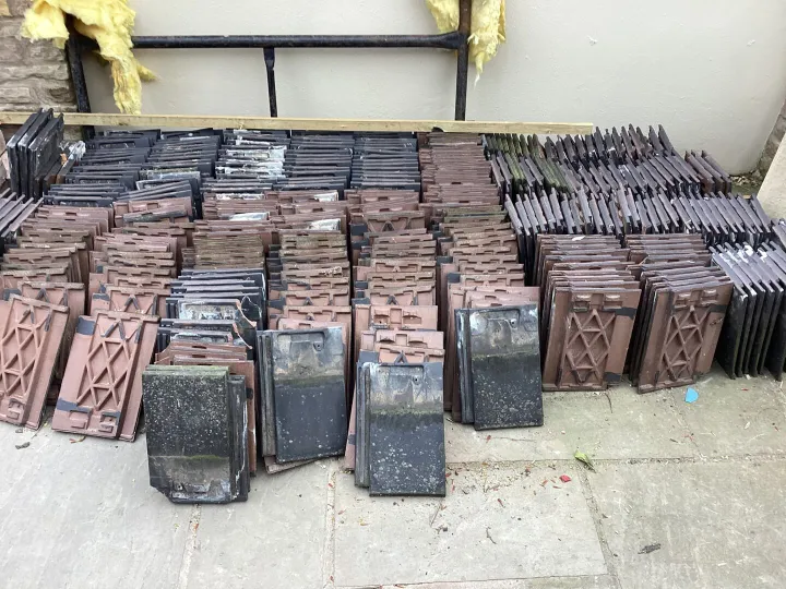 Items for sale &ndash; Roof tiles, low pitch O