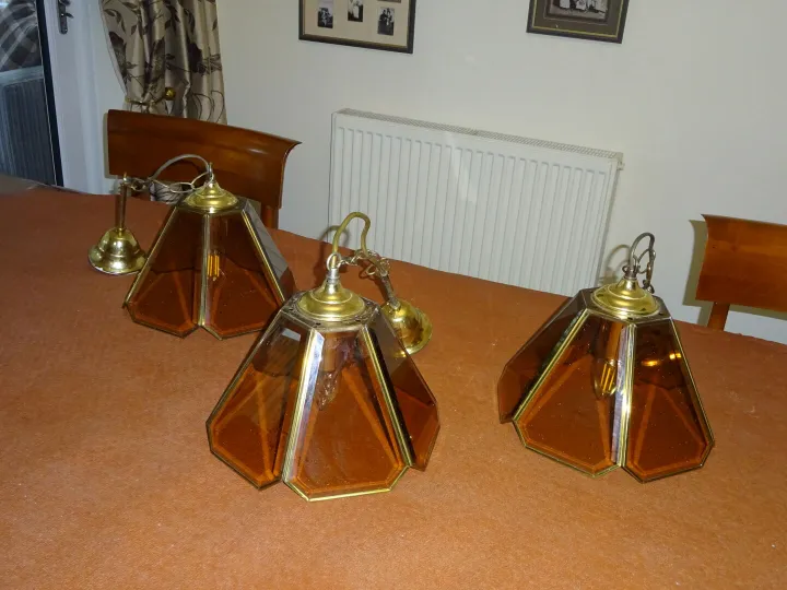 Items for sale
– Interior Light Fittings £15 each or 3 for £40