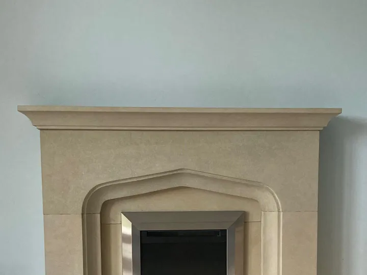 Items free to a good home! &ndash; Solid stone fire surround and hearth n/r