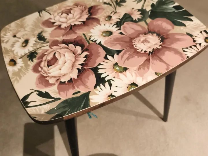 Items for sale &ndash; Occasional Table &pound;16