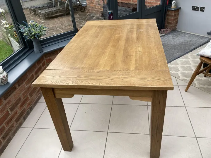Items for sale
– Oak dining table £50
