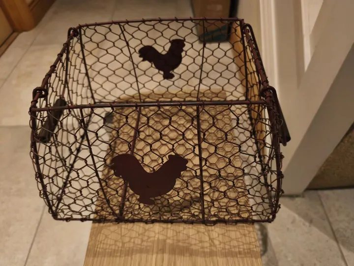 Items for sale &ndash; Kich Wire Basket to store Eggs or whatever else you fancy &pound;5.00